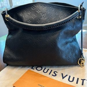 Louis Vuitton Artsy Bag